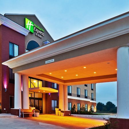 Holiday Inn Express & Suites Perry, An Ihg Hotel Exterior photo